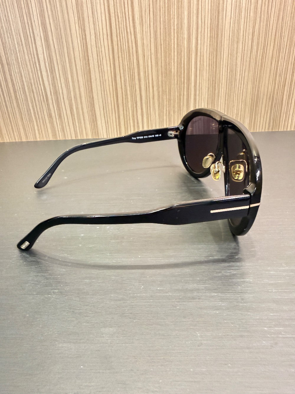 Tom Ford Troy TF836 01A Aviator Shield Sunglasses Size 61-10-140 – Shiny Black|403