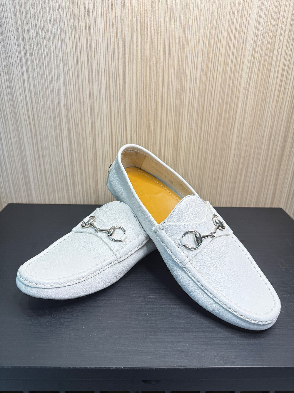 Gucci White Pebbled Leather Horsebit Driver Loafers Size 10.5|192