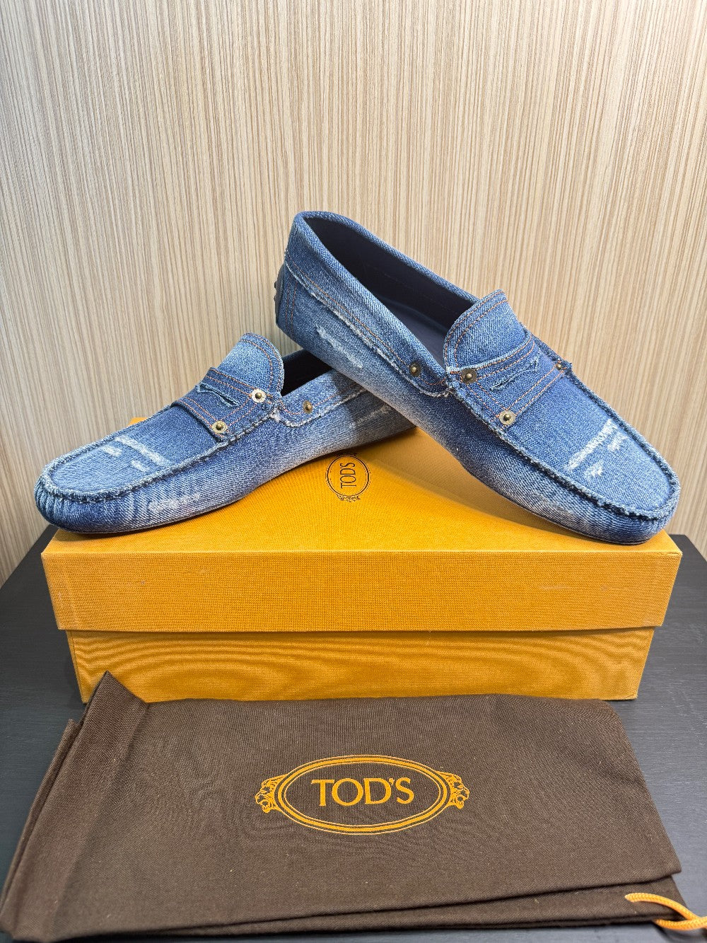 Tod's Men's Denim Gommino Driving Loafers Size 7.5|90