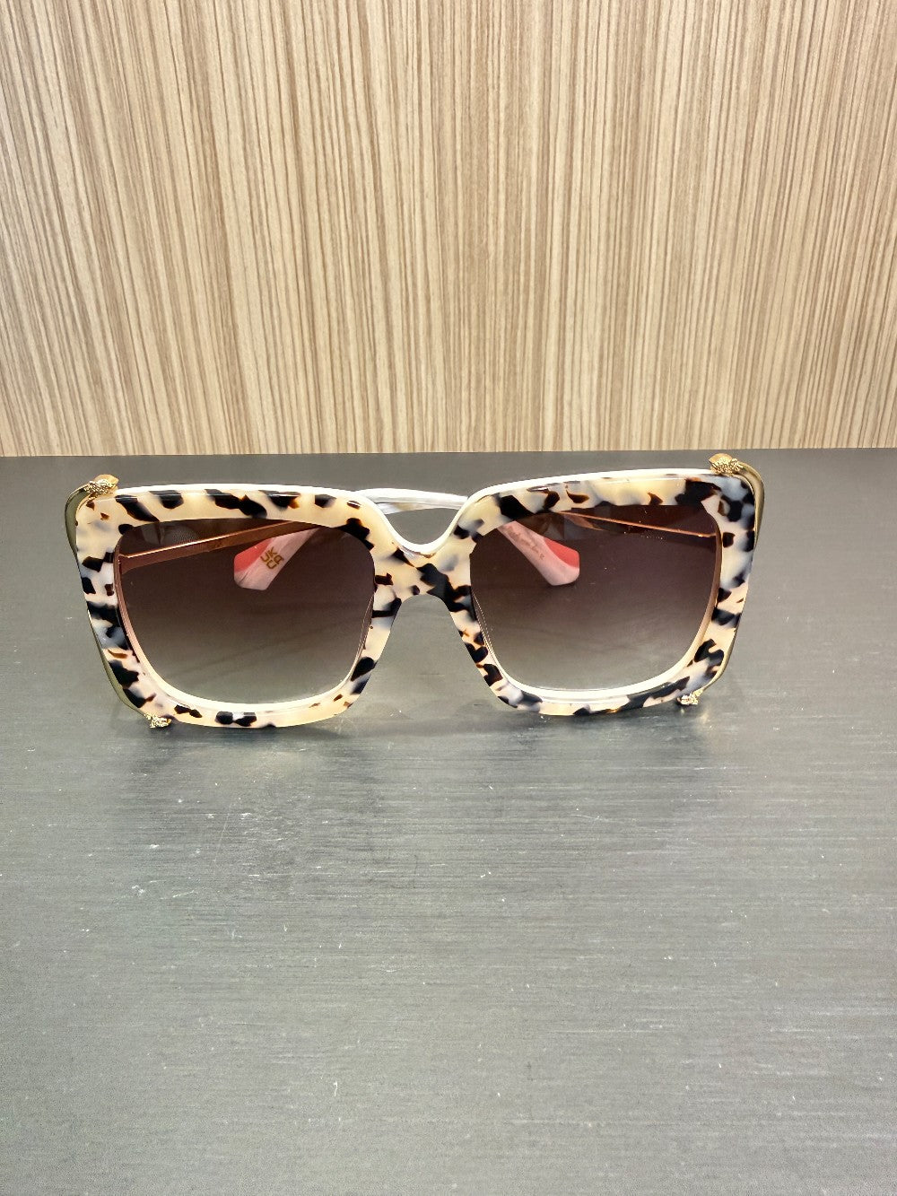 CAMILLA The After Party Oversized Square Sunglasses – Ivory Tortoise / Gold|395