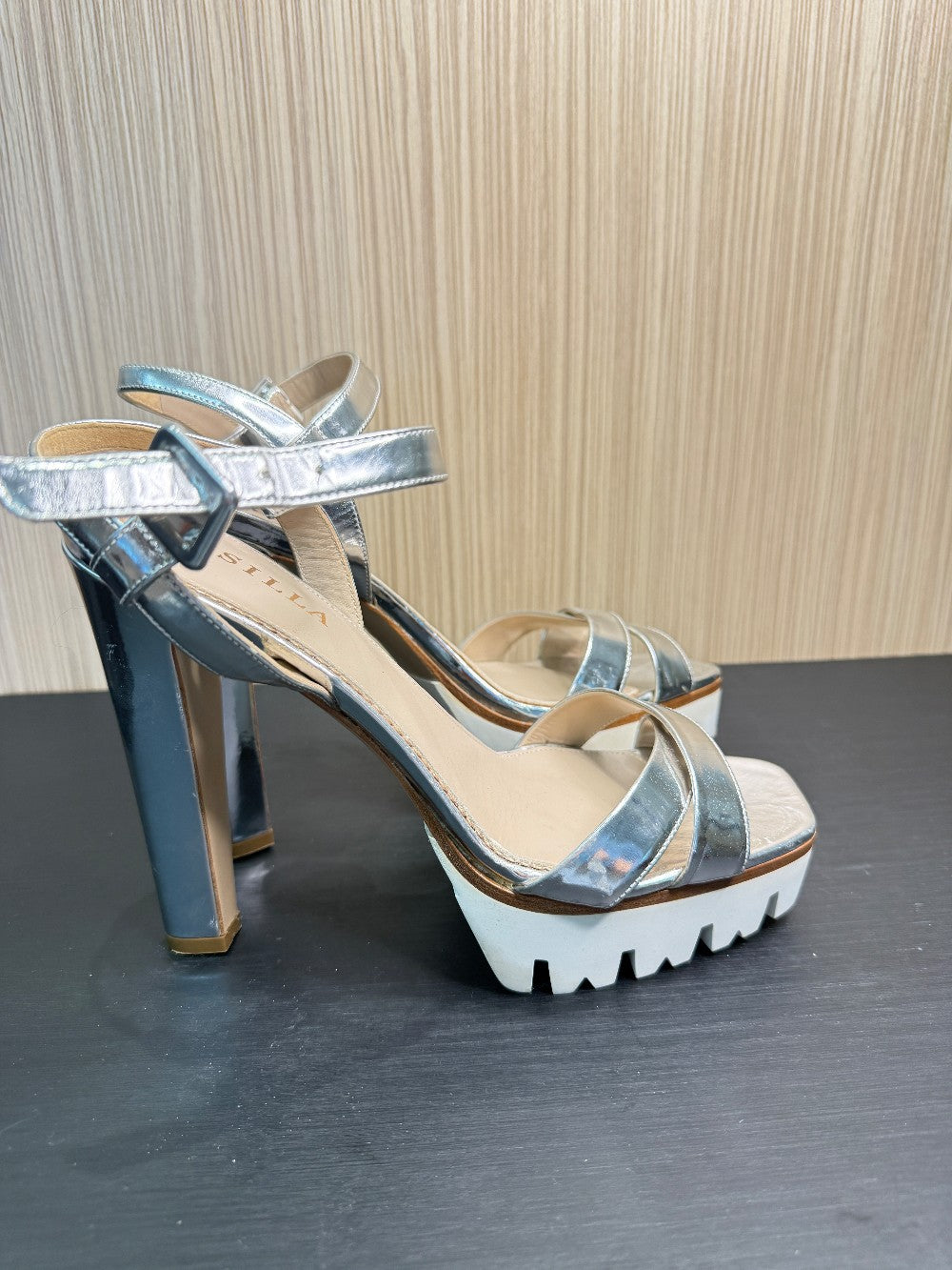 Le Silla Silver Metallic Leather Platform Sandals Size 40|213