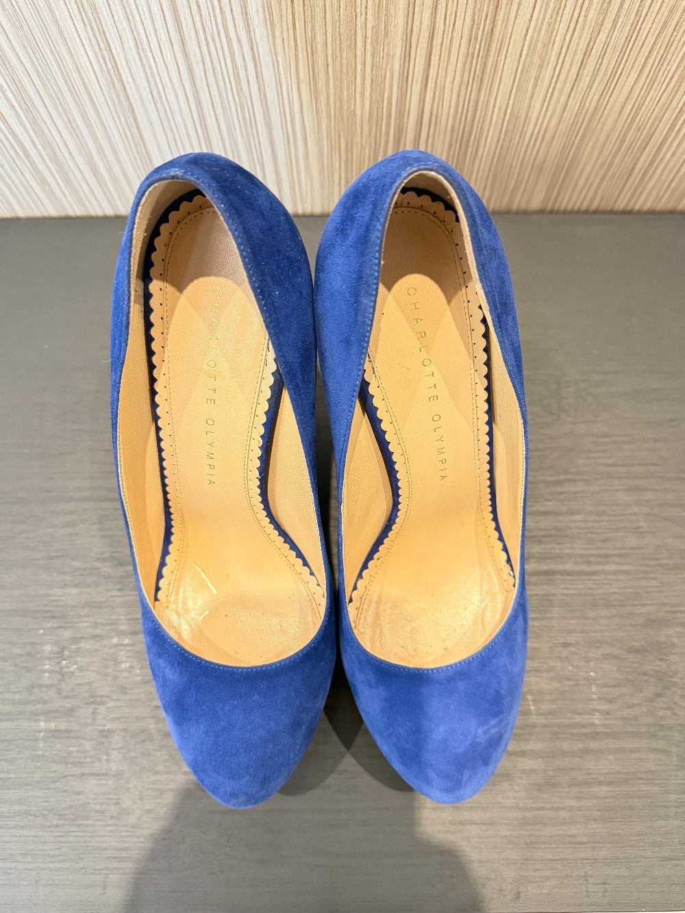 Charlotte Olympia Blue Suede Platform Pumps Gold Platform Size EU 39.|33
