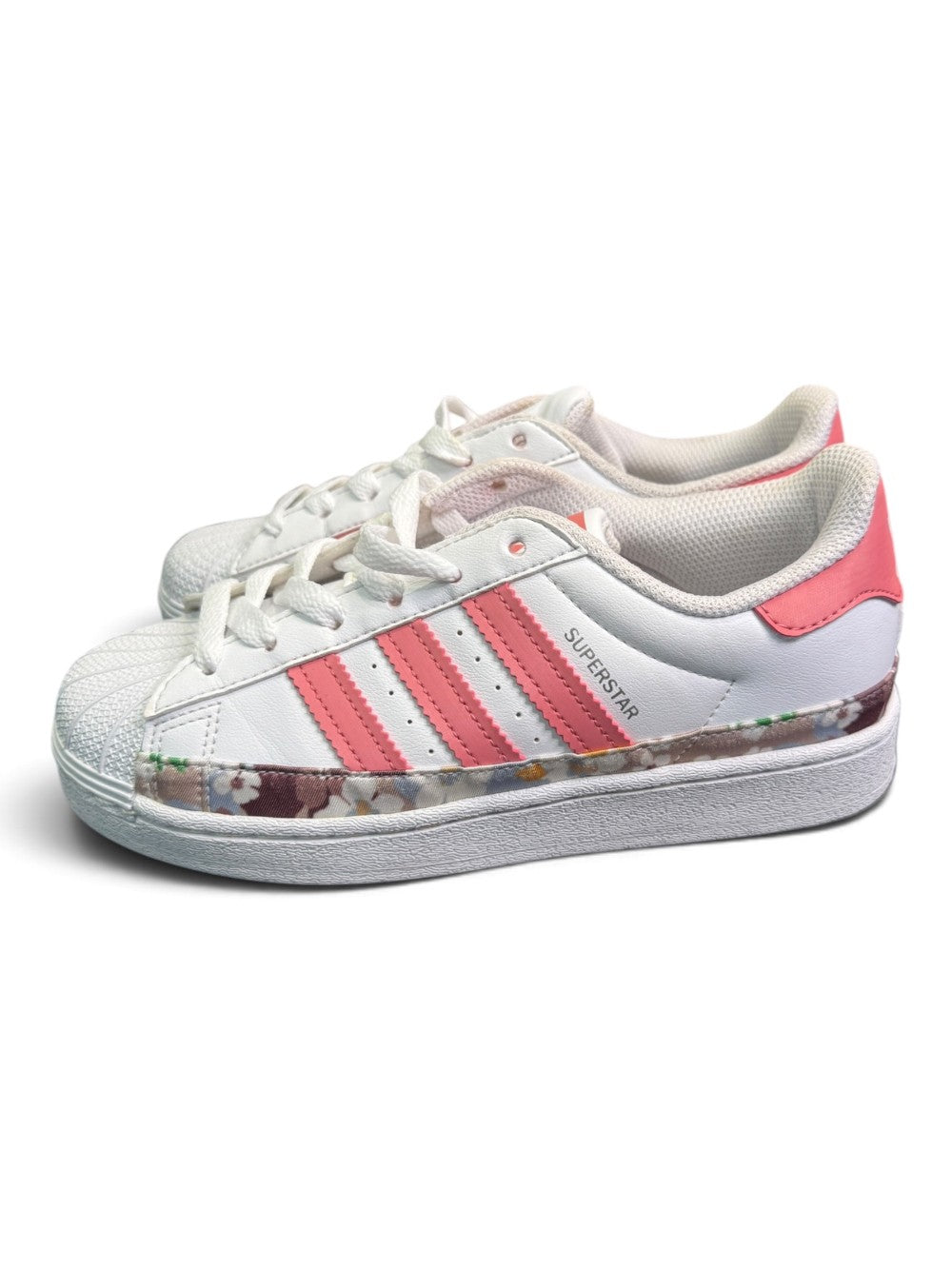 adidas Originals Superstar C White & Pink Floral Sneakers – US 2Y (EU 33½)|1008