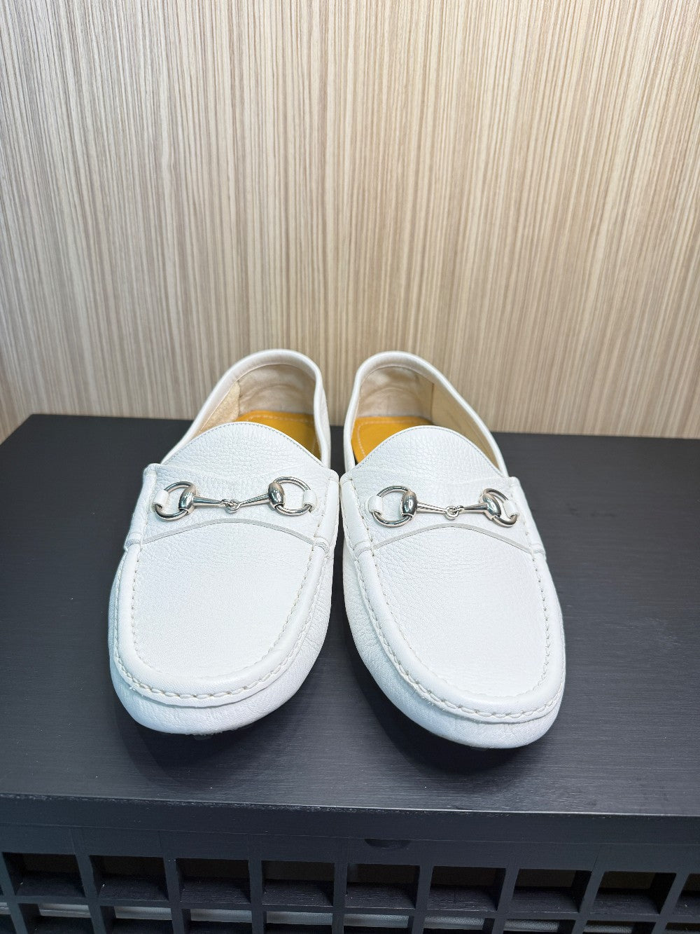 Gucci White Pebbled Leather Horsebit Driver Loafers Size 10.5|191
