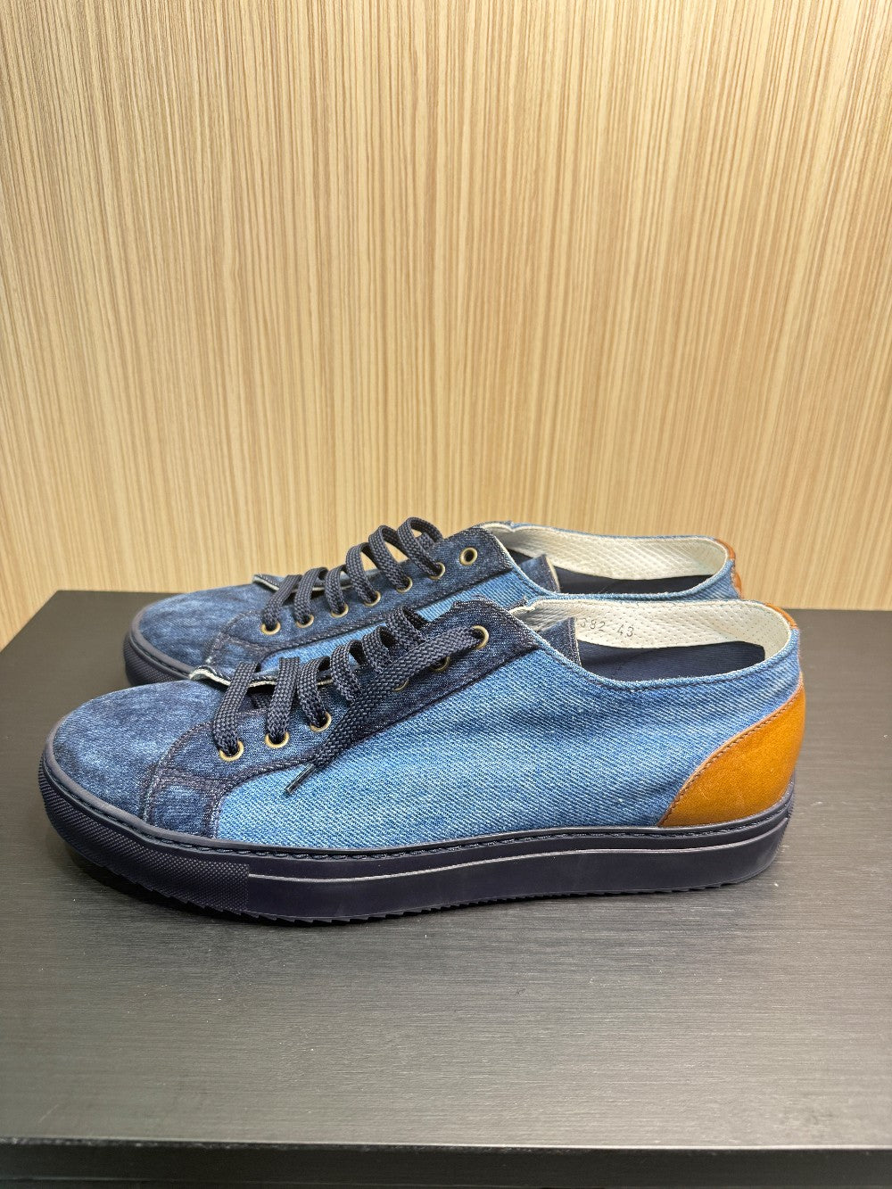 Doucal's Blue Denim Low Top Sneakers – Size 43|119