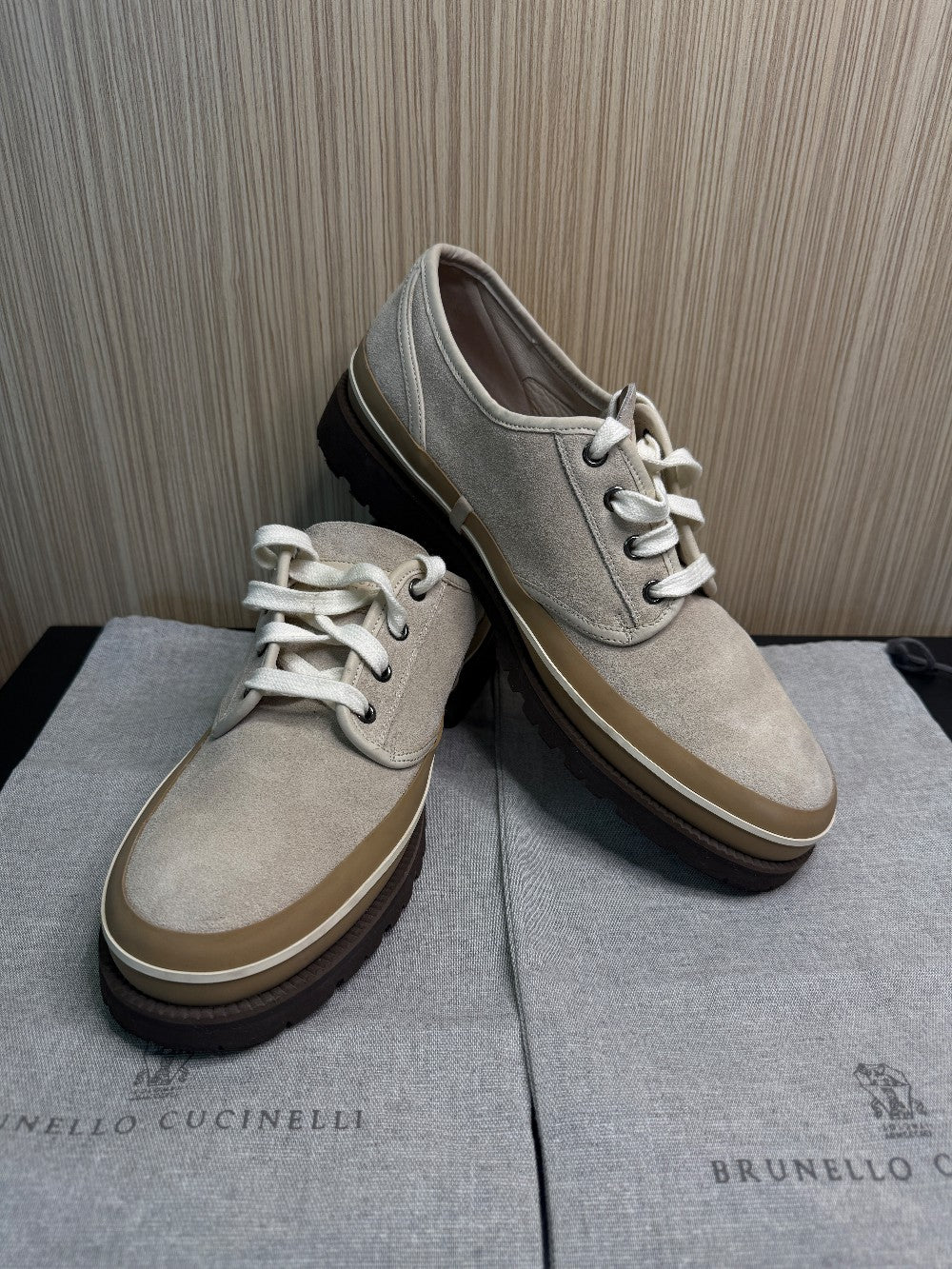 Brunello Cucinelli Beige Suede Lug Sole Derby Shoes Size 42|474