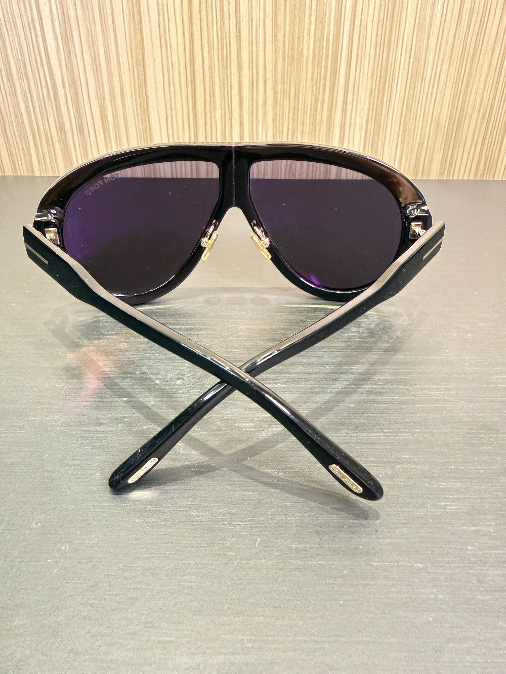 Tom Ford Troy TF836 01A Aviator Shield Sunglasses Size 61-10-140 – Shiny Black|406