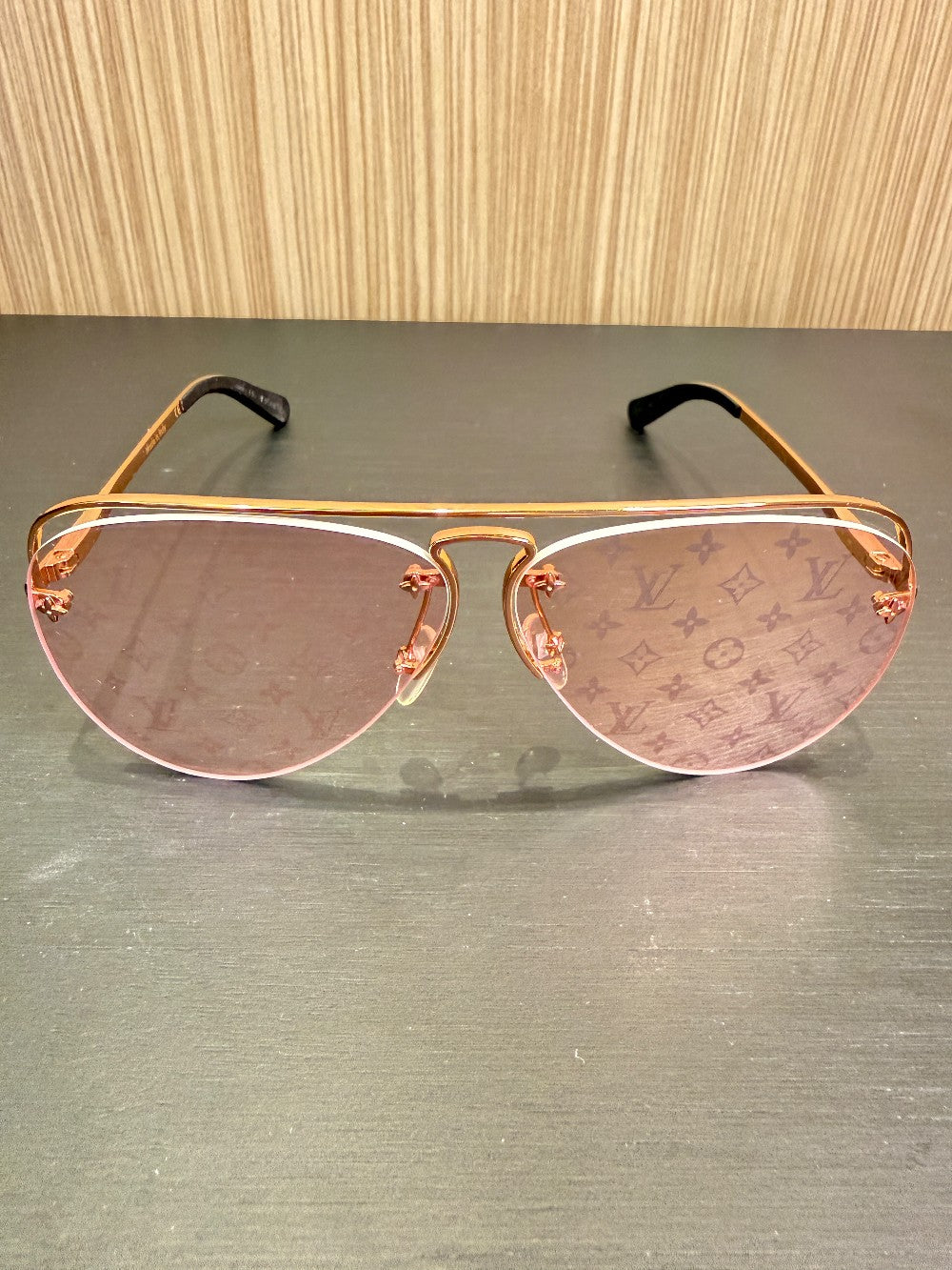 Louis Vuitton Z176 M4V1Z Rimless Aviator Sunglasses Rose Gold Size 63-10-140|436