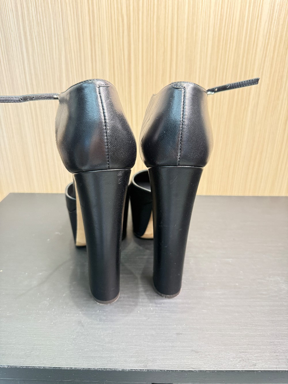 Giuseppe Zanotti Black Leather Platform Ankle Strap Pumps Size 39|216
