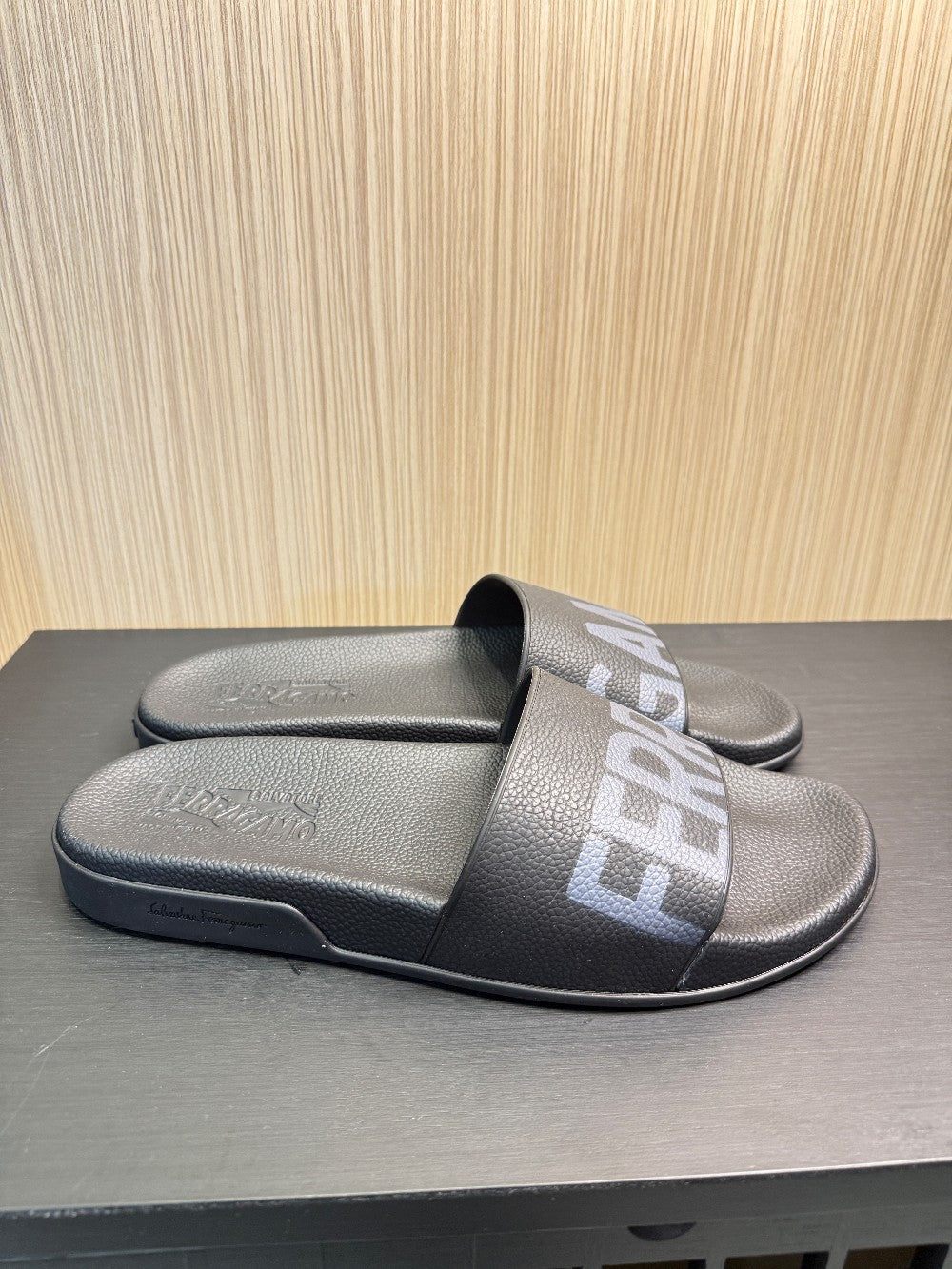 Salvatore Ferragamo Logo Rubber Pool Slides Black Size US Men's 10|246