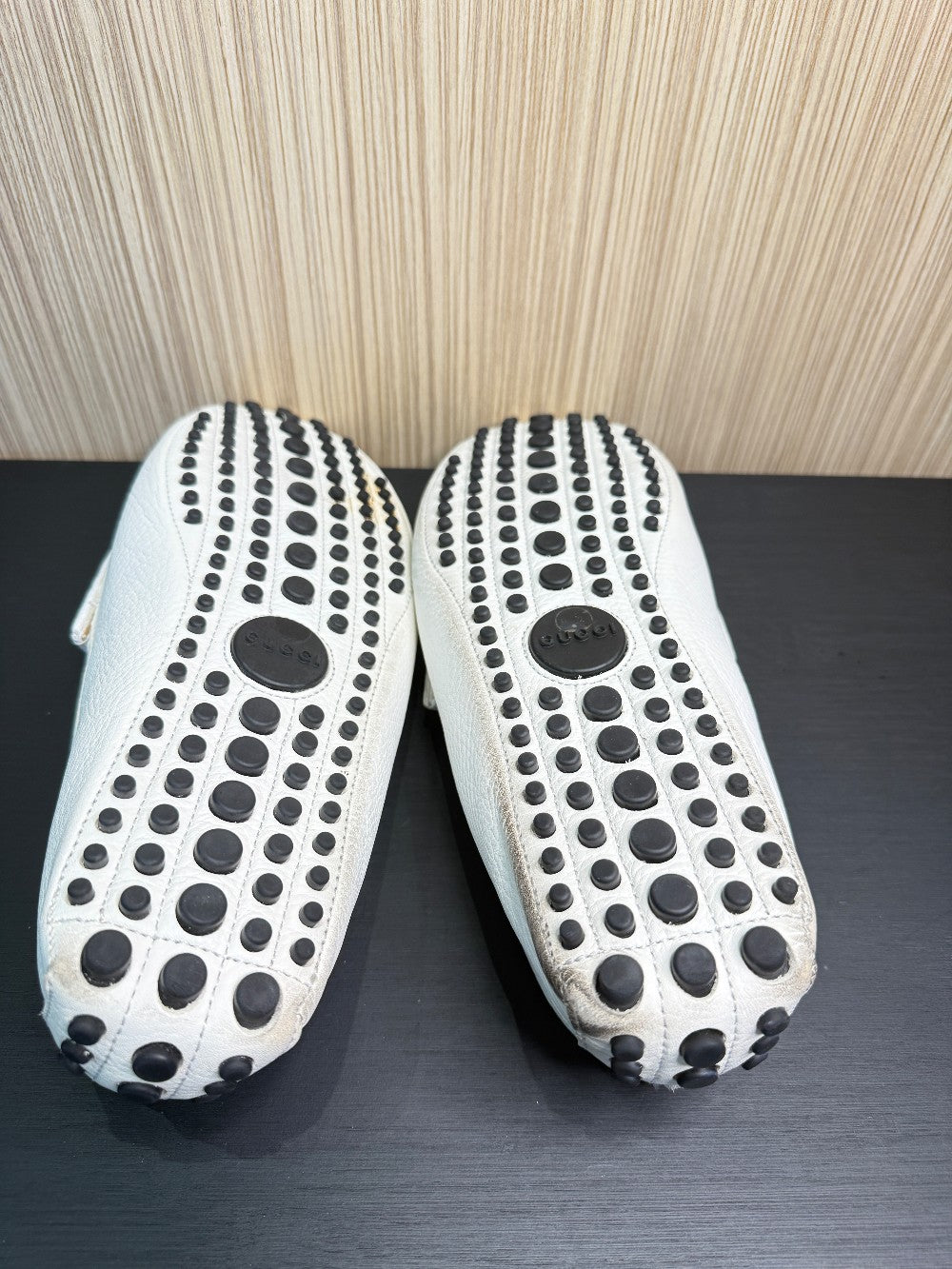 Gucci White Pebbled Leather Horsebit Driver Loafers Size 10.5|185