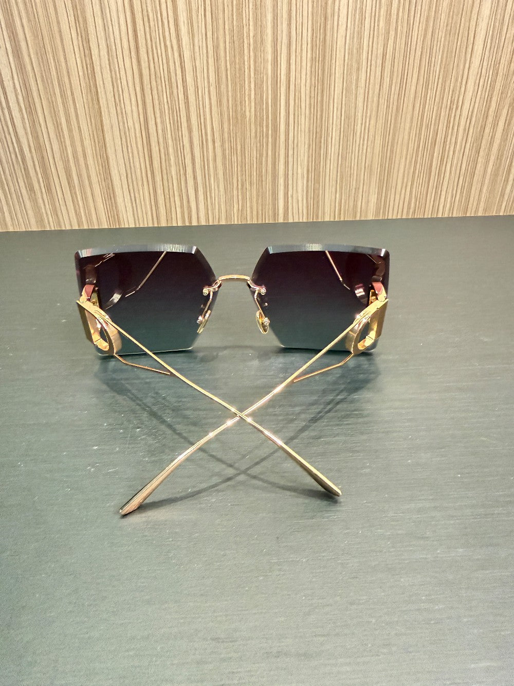 Christian Dior 30Montaigne S2U Oversized Rimless Square Sunglasses – Rose Gold / Burgundy Gradient|389