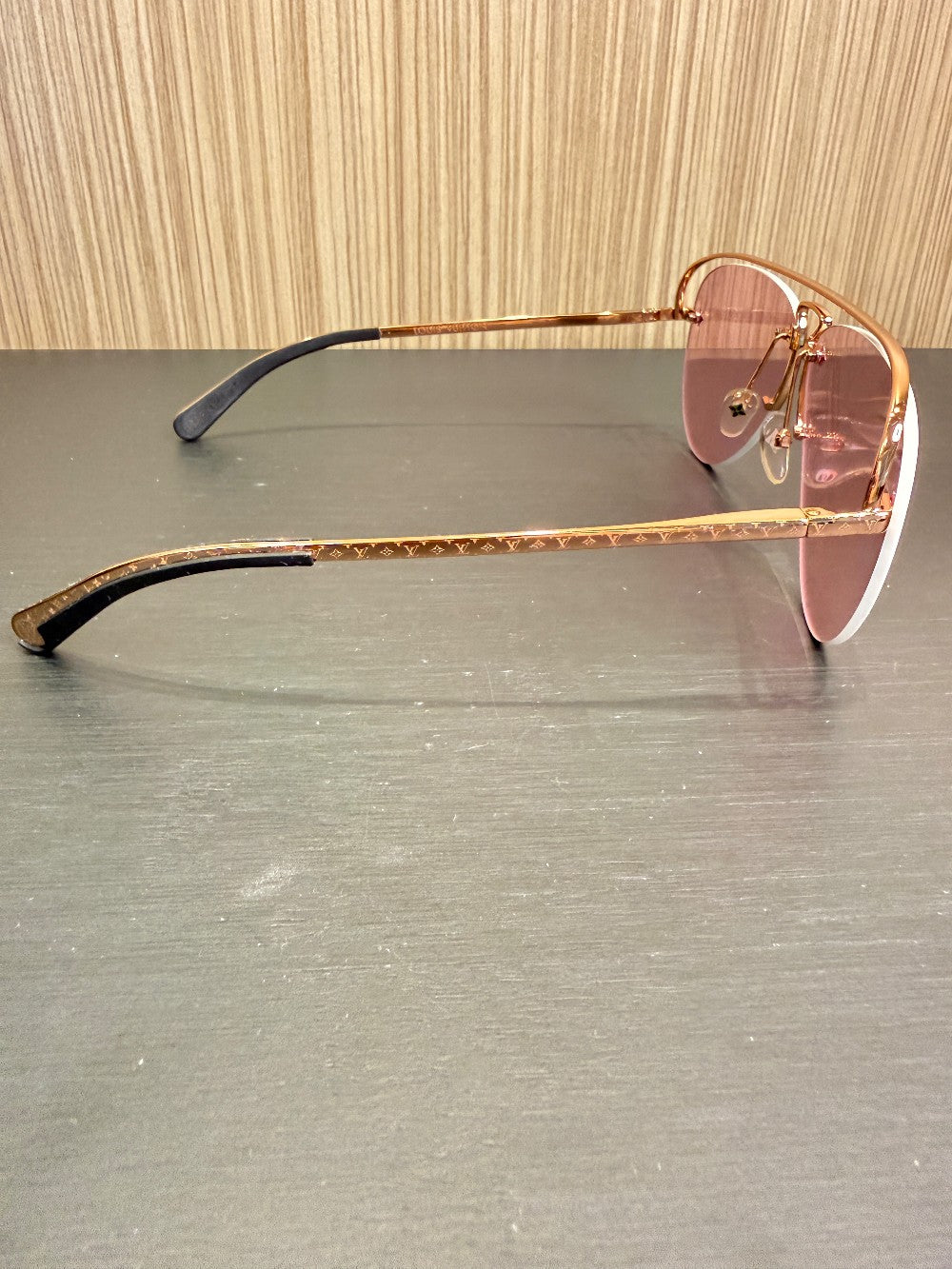 Louis Vuitton Z176 M4V1Z Rimless Aviator Sunglasses Rose Gold Size 63-10-140|433