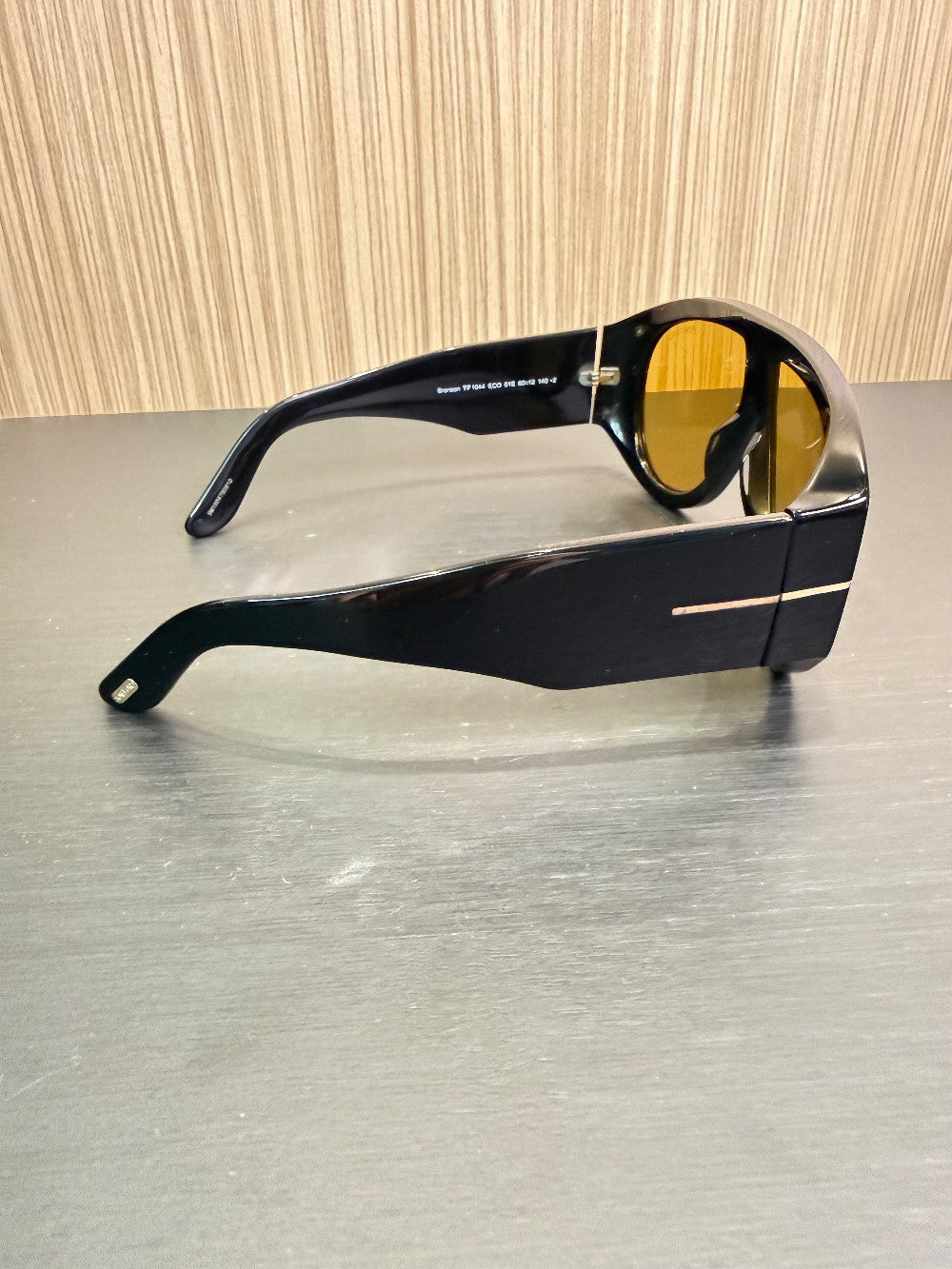 Tom Ford Bronson TF1044 01E Oversized Aviator Sunglasses Size 60-12-140 – Shiny Black / Amber|412