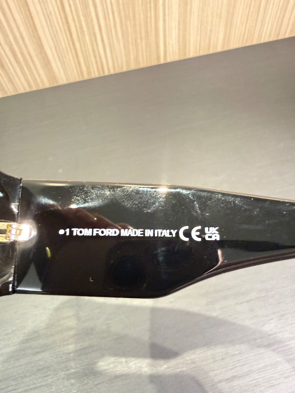 Tom Ford Bronson TF1044 01E Oversized Aviator Sunglasses Size 60-12-140 – Shiny Black / Amber|408