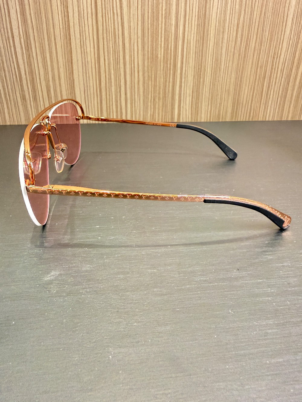Louis Vuitton Z176 M4V1Z Rimless Aviator Sunglasses Rose Gold Size 63-10-140|434