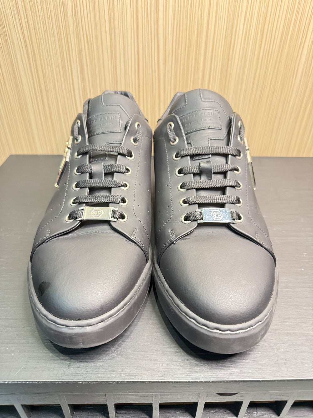 Philipp Plein Black Leather Hexagon Logo Sneakers – Size 44|147